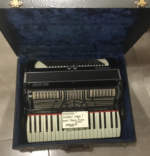 Rara vecchia fisarmonica - rara,