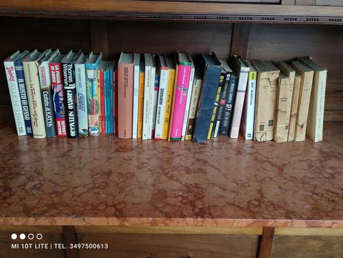 Lotto stock blocco libri - stock,