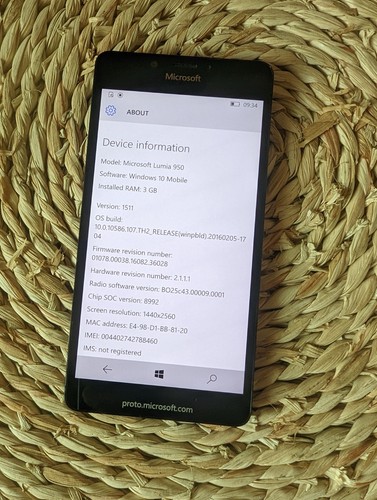 Prototipo nokia microsoft - /,
