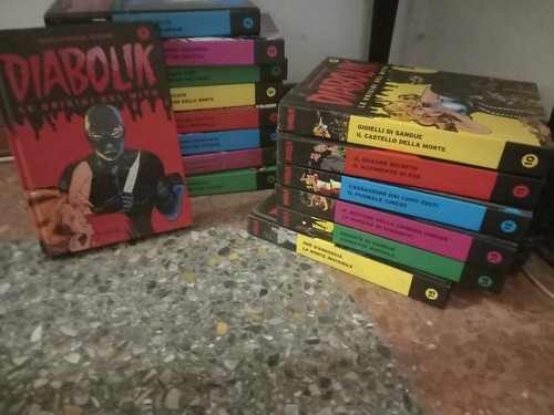 Lotto volume fumetti - lotto,