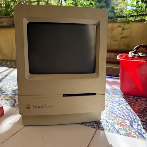 Apple macintosh classic