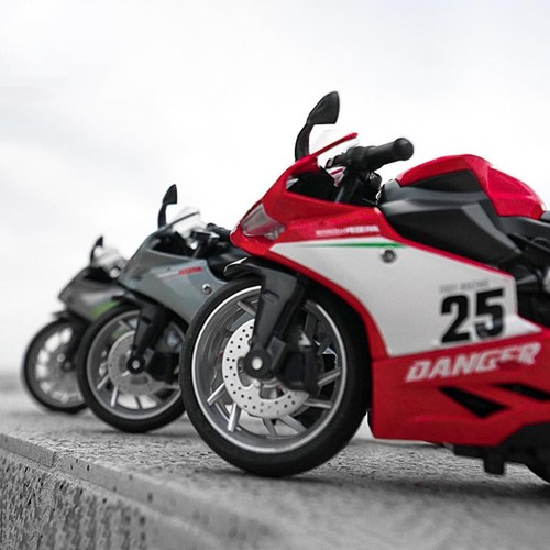 Exquisite die cast 12 - die-cast, 1/12