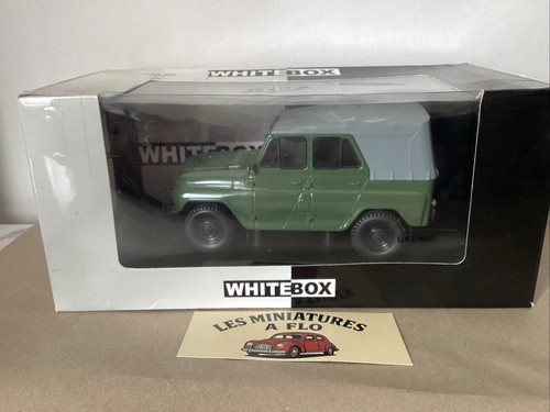 Collection white box - box,