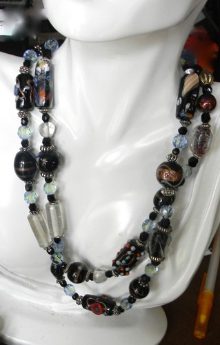 Vintage nero rosso multicolore - vintage,
