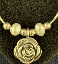 Collana con ciondolo in