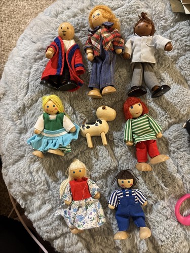 Set personaggi per - di, 8
