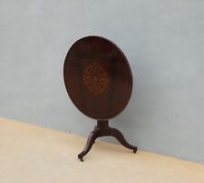 Tavolino tavolo tondo a vela