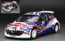 Modellino auto scala 1:18