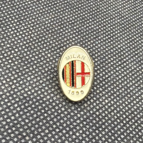 Spilla pin badge - pin,