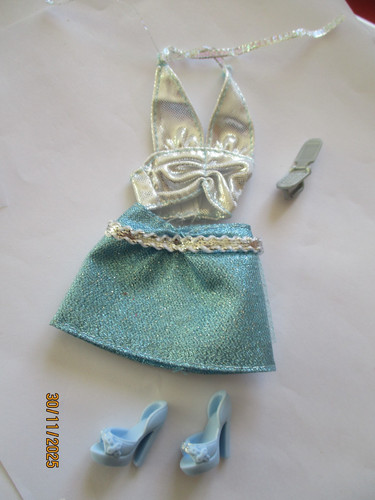 Tenue pour poupée barbie - poupée,