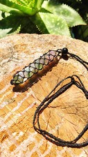 Collana Fluorite Obelisco in corda cerata intrecciata con pietra ingabbiata ?