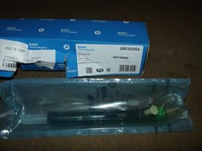 28232251 Iniettore carburante