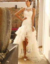 Abito da sposa davanti corto