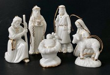 Statuina Natività Ceramica Porcellana Bianca Ornamenti Ora del Potere Natale 2006