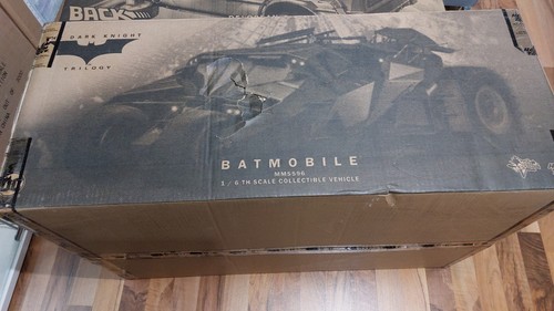 Hot toys batman begins - hot,