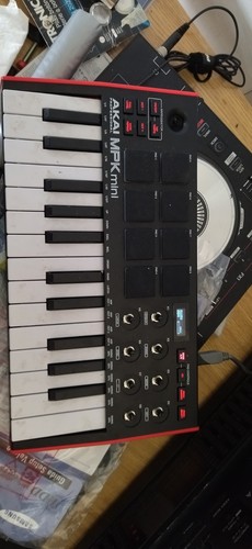 Akai mpk mini leggere - akai,