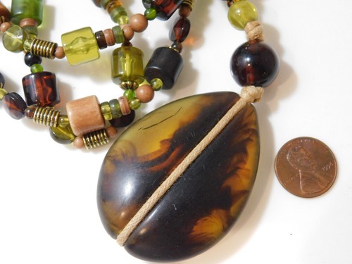 Ambra verde legno - ambra, marrone