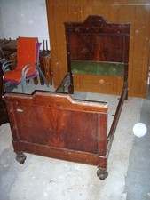 ANTICO LETTO SINGOLO IN LEGNO