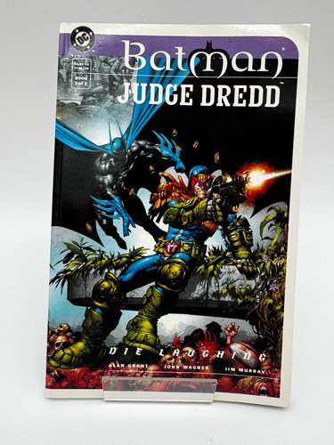 Batman judge dredd die - batman,