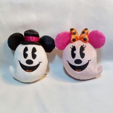 Distintivo bambola peluche