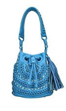 141M-ES-112-SYN LA CARRIE