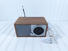 Radio tivoli audio model - model, one