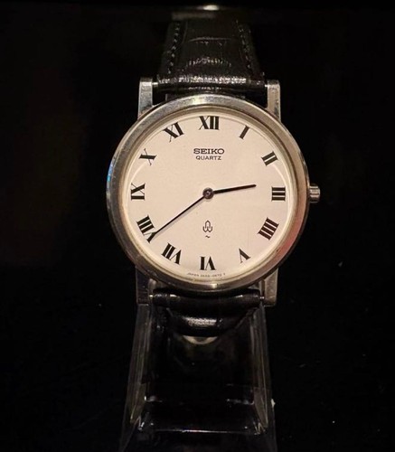Orologio - (ottime, condizioni)