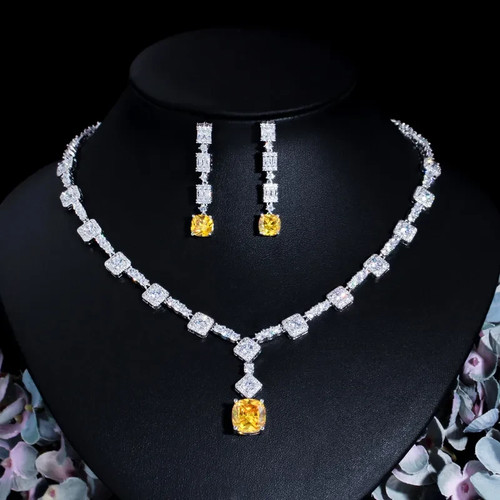 Set gioielli orecchini - , e