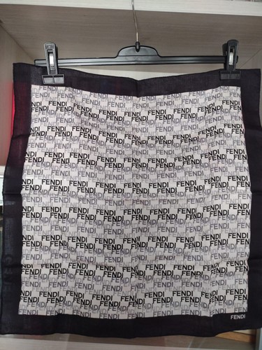 Foulard fendi - foulard,