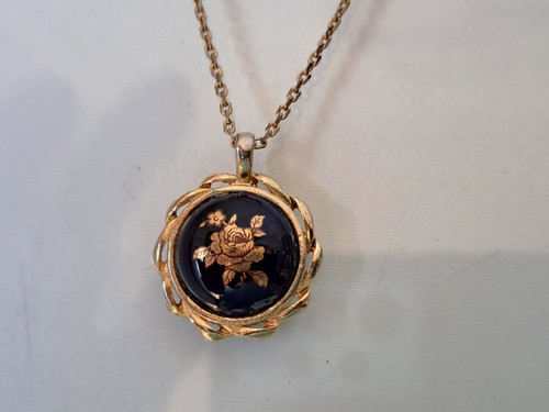 Bella collana con ciondolo - collana,