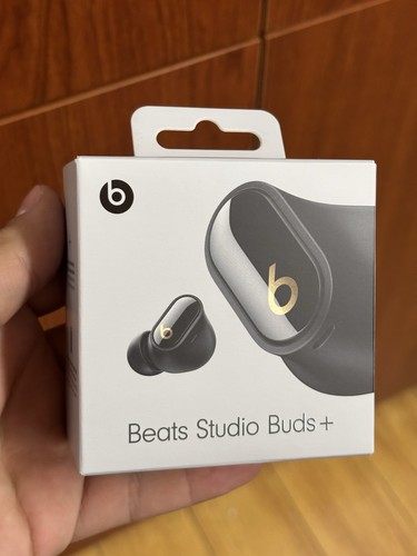 Beats dre studio - by, +