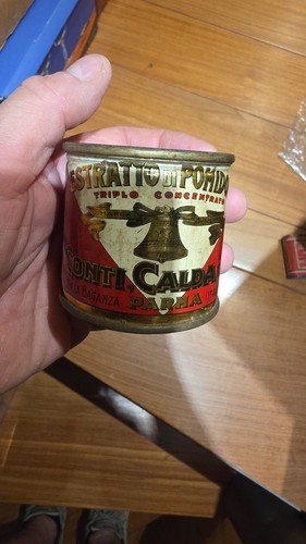 Antica scatola pomodoro calda - antica,