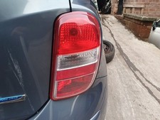 LUCE GUIDA POSTERIORE NISSAN