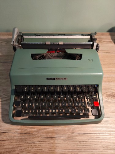 Macchina scrivere olivetti - da,