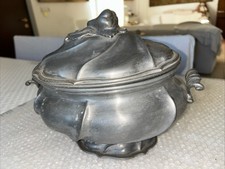 ANTICO CENTROTAVOLA IN PELTRO