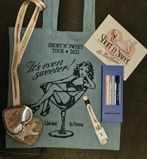 Sabrina Carpenter Tour Tote e