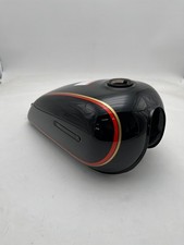 Suzuki GN250 Serbatoio