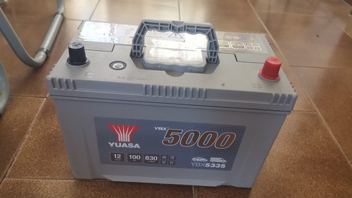 Batteria auto yuasa nuova 100 - batteria,