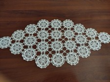 Centrino uncinetto fatto a