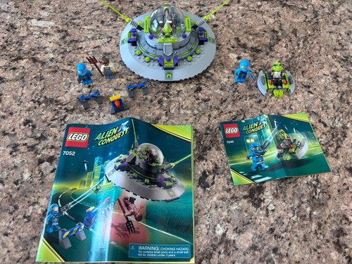 Lego alien conquest 7052 - alien,