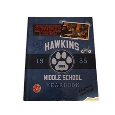 Stranger Things Hawkins Scuola