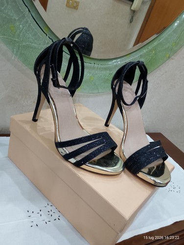 Menbur sandali donna nero oro