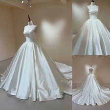 Abiti da sposa eleganti in