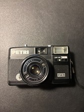 macchina fotografica vintage petri 35 mm con custodia 