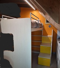 Letto da una piazza a soppalco