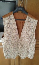 uomo gilet epoca anni 90 