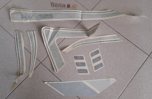 Gilera adesivi emblemi vari