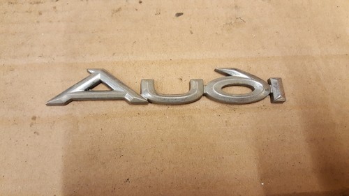 Audi posteriore iscrizione - audi,