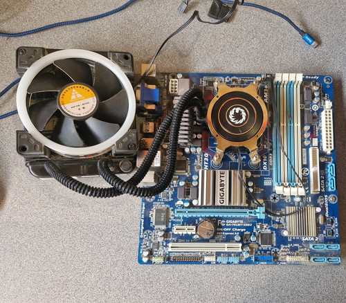 Scheda madre gigabyte - scheda,
