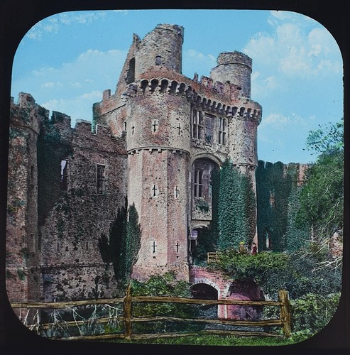 Photo herstmonceux castle - herstmonceux, &